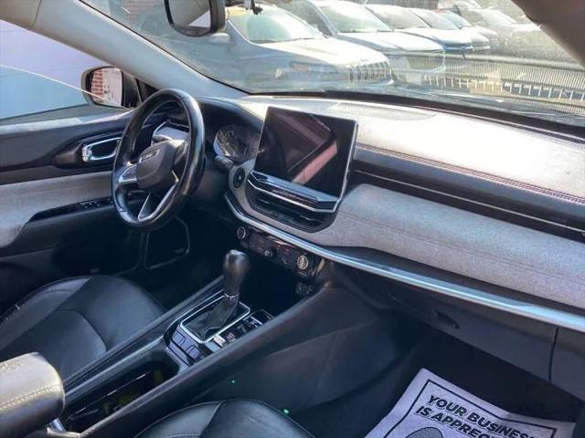 2022 Jeep Compass Latitude Lux 4x4