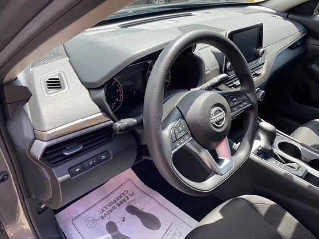 2024 Nissan Altima SV FWD