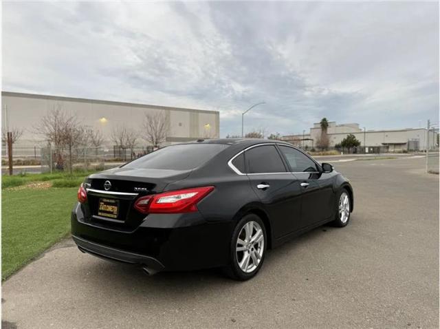 2016 Nissan Altima 3.5 SL