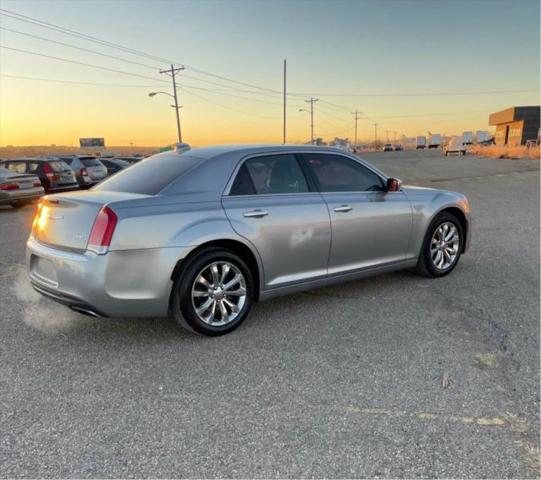 2017 Chrysler 300 AWD