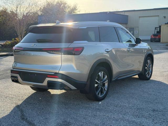 2023 INFINITI QX60 LUXE AWD
