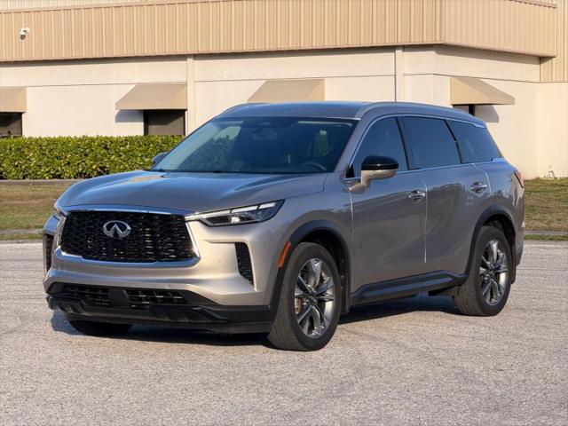 2023 INFINITI QX60 LUXE AWD