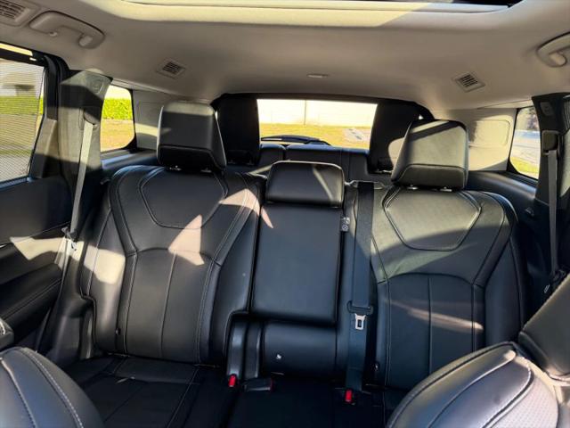 2023 INFINITI QX60 LUXE AWD