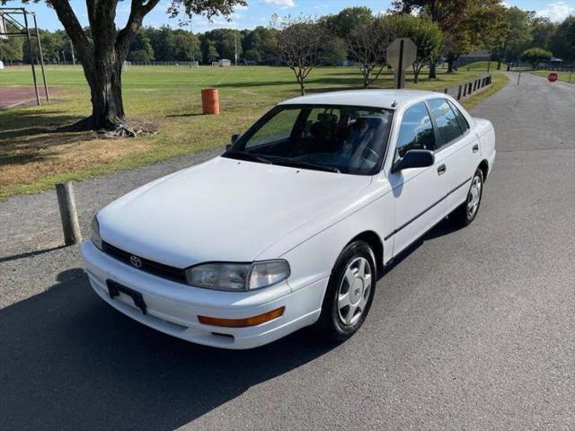 1992 Toyota Camry Deluxe V6