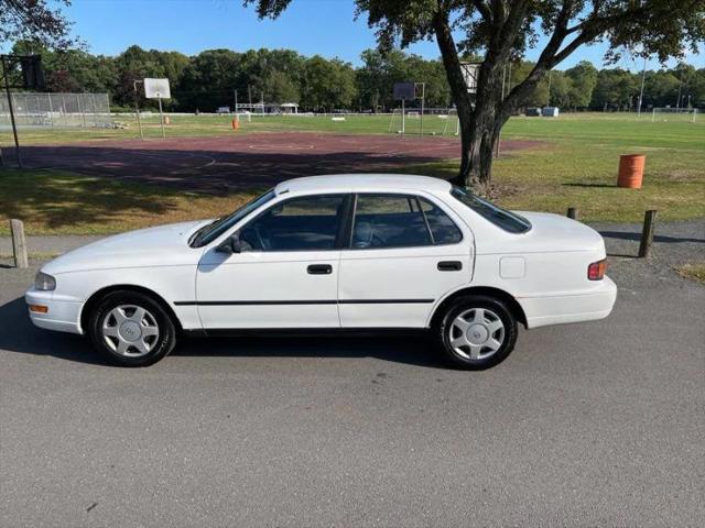 1992 Toyota Camry Deluxe V6