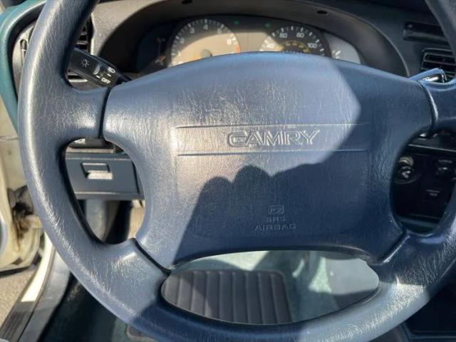 1992 Toyota Camry Deluxe V6