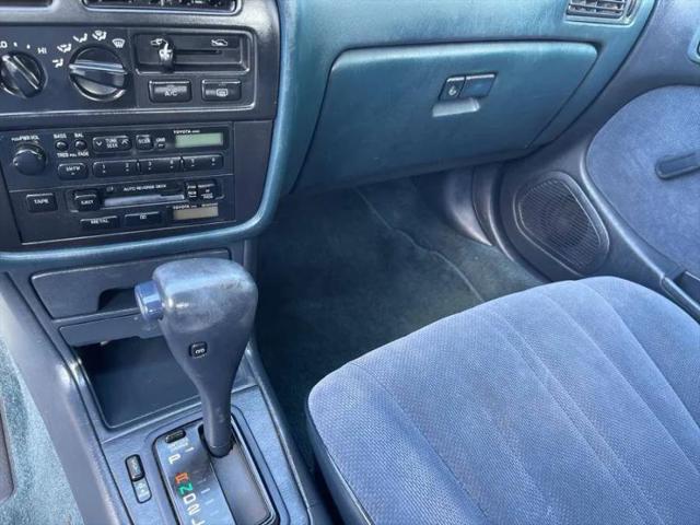 1992 Toyota Camry Deluxe V6