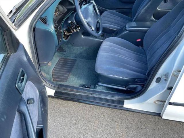 1992 Toyota Camry Deluxe V6