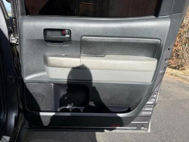 2012 Toyota Tundra Grade 5.7L V8
