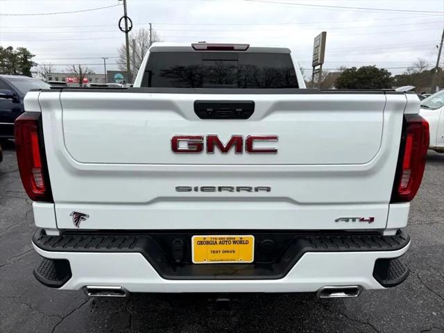 2022 GMC Sierra 1500 4WD Crew Cab Short Box AT4