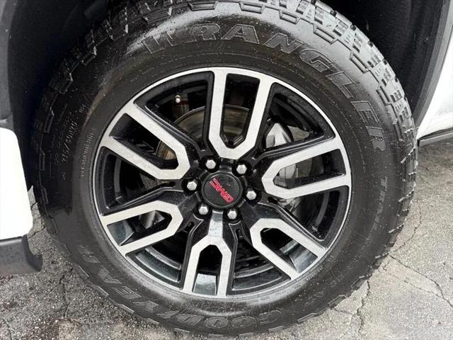 2022 GMC Sierra 1500 4WD Crew Cab Short Box AT4