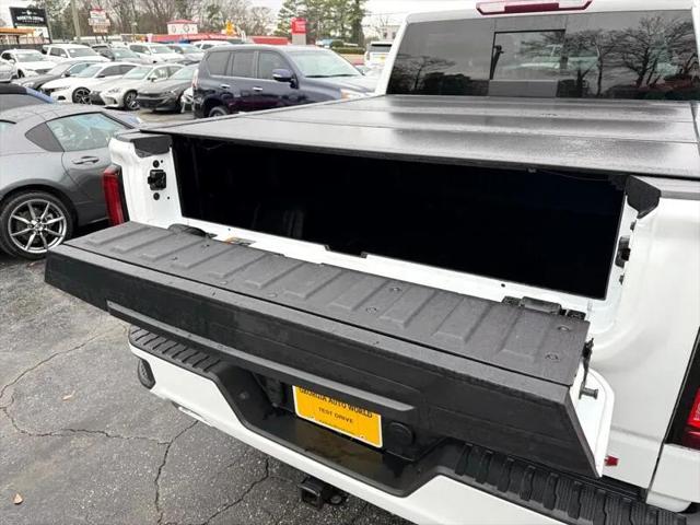 2022 GMC Sierra 1500 4WD Crew Cab Short Box AT4