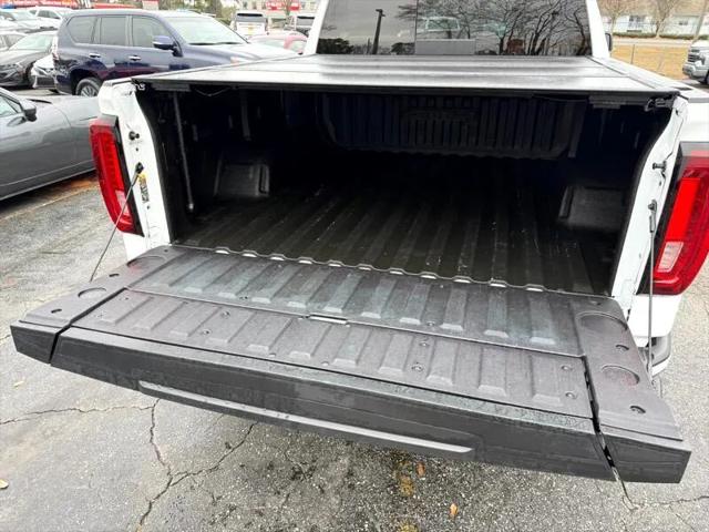 2022 GMC Sierra 1500 4WD Crew Cab Short Box AT4