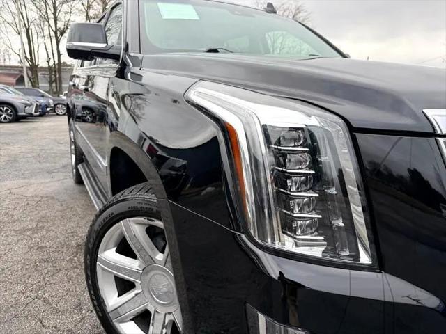 2017 Cadillac Escalade Luxury