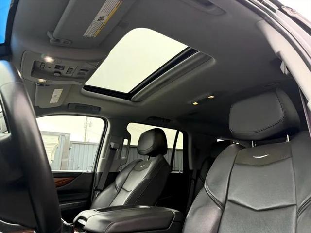 2017 Cadillac Escalade Luxury