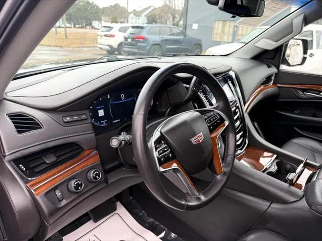 2017 Cadillac Escalade Luxury