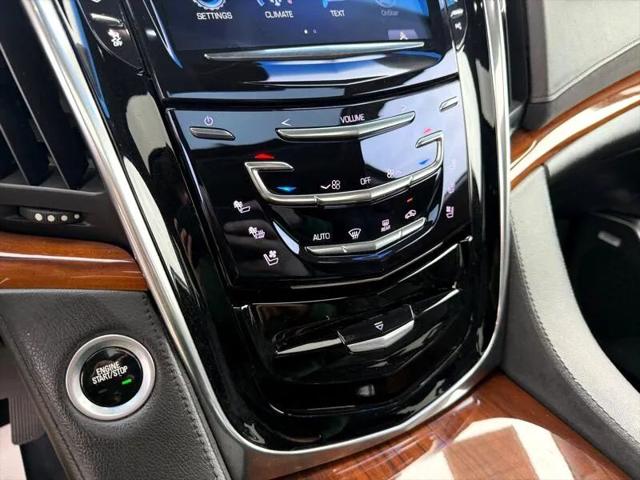 2017 Cadillac Escalade Luxury