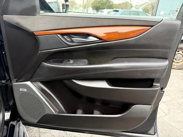 2017 Cadillac Escalade Luxury
