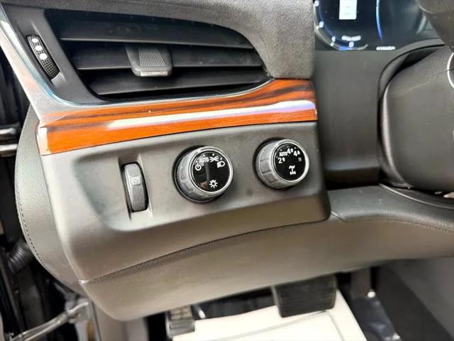 2017 Cadillac Escalade Luxury