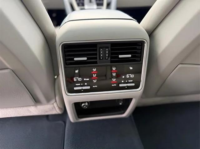 2020 Porsche Cayenne Base