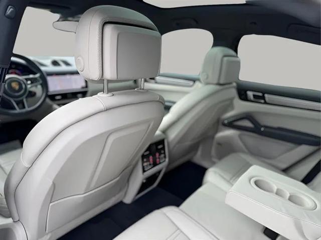 2020 Porsche Cayenne Base