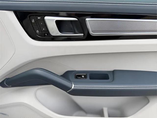 2020 Porsche Cayenne Base