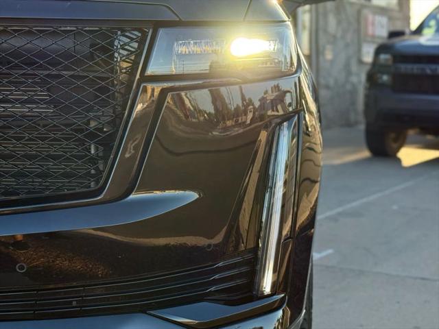 2023 Cadillac Escalade ESV 4WD Sport