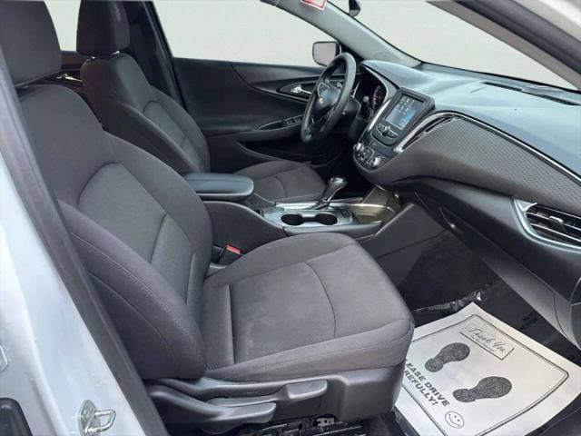 2017 Chevrolet Malibu 1LT