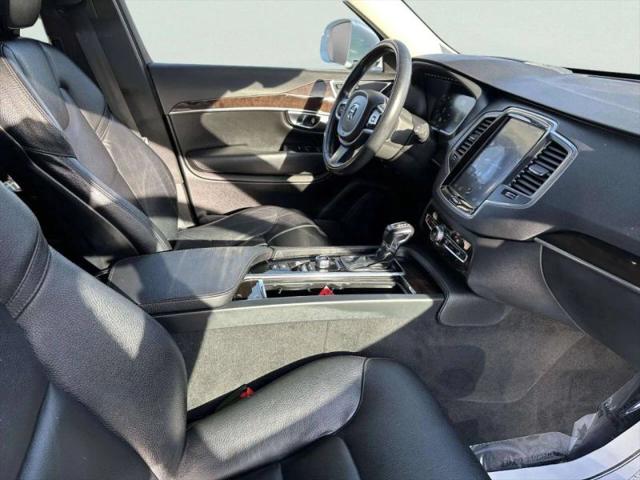 2019 Volvo XC90 T6 Momentum
