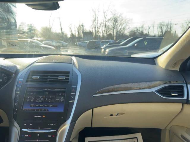 2014 Lincoln MKZ Base