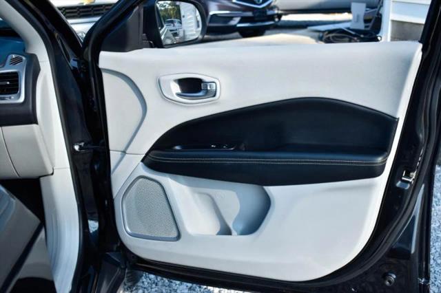 2018 Jeep Compass Latitude FWD