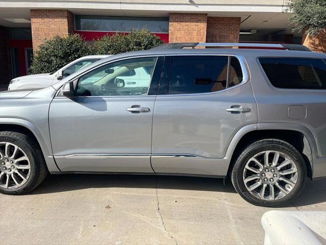 2023 GMC Acadia AWD Denali