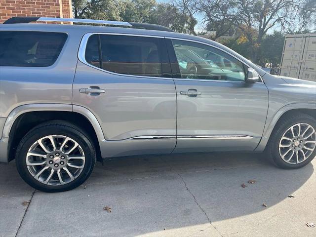 2023 GMC Acadia AWD Denali