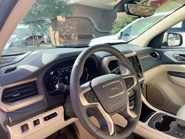2023 GMC Acadia AWD Denali