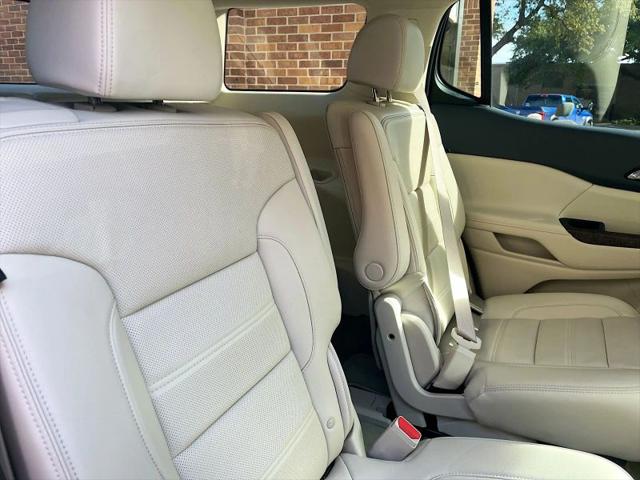 2023 GMC Acadia AWD Denali