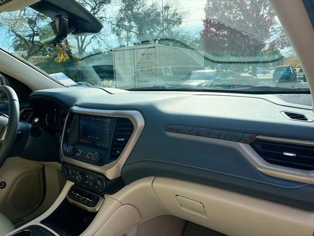 2023 GMC Acadia AWD Denali