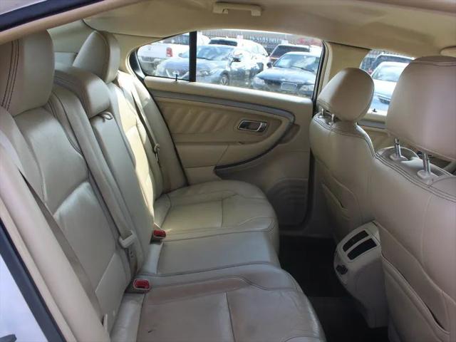 2013 Ford Taurus SEL