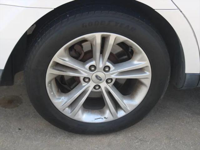 2013 Ford Taurus SEL