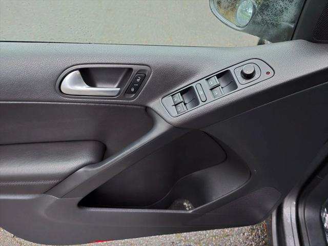 2015 Volkswagen Tiguan SE