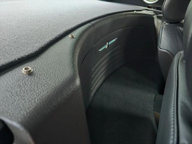 2002 Ford Thunderbird Base
