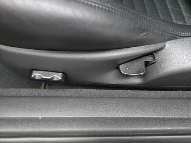 2002 Ford Thunderbird Base