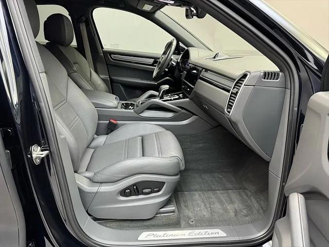 2023 Porsche Cayenne Platinum Edition