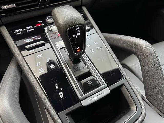 2023 Porsche Cayenne Platinum Edition