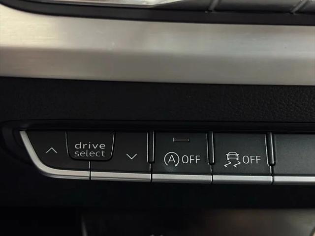 2023 Audi A4 Premium Plus 45 TFSI S line quattro S tronic