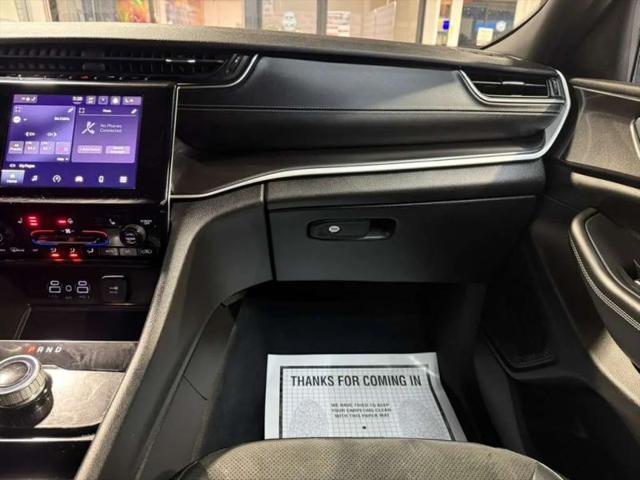 2023 Jeep Grand Cherokee L Altitude 4x4