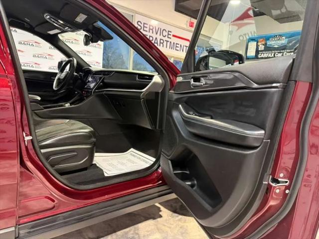 2023 Jeep Grand Cherokee L Altitude 4x4