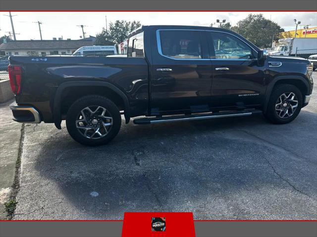 2022 GMC Sierra 1500 4WD Crew Cab Short Box SLT
