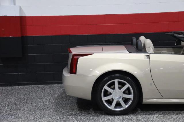2006 Cadillac XLR Standard