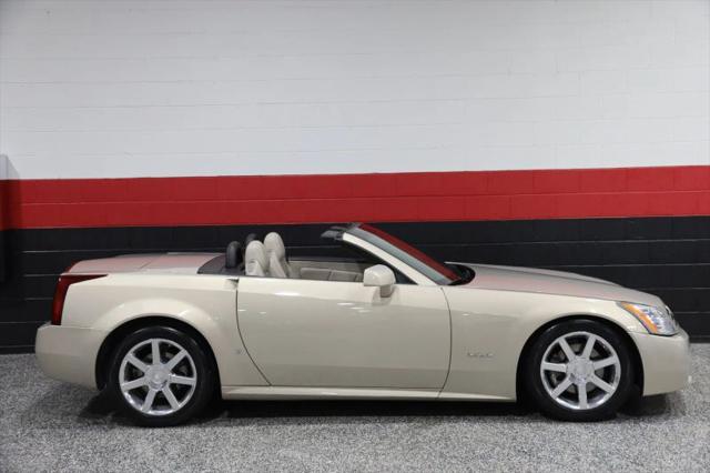 2006 Cadillac XLR Standard