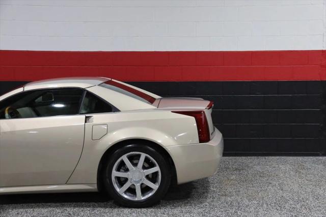 2006 Cadillac XLR Standard